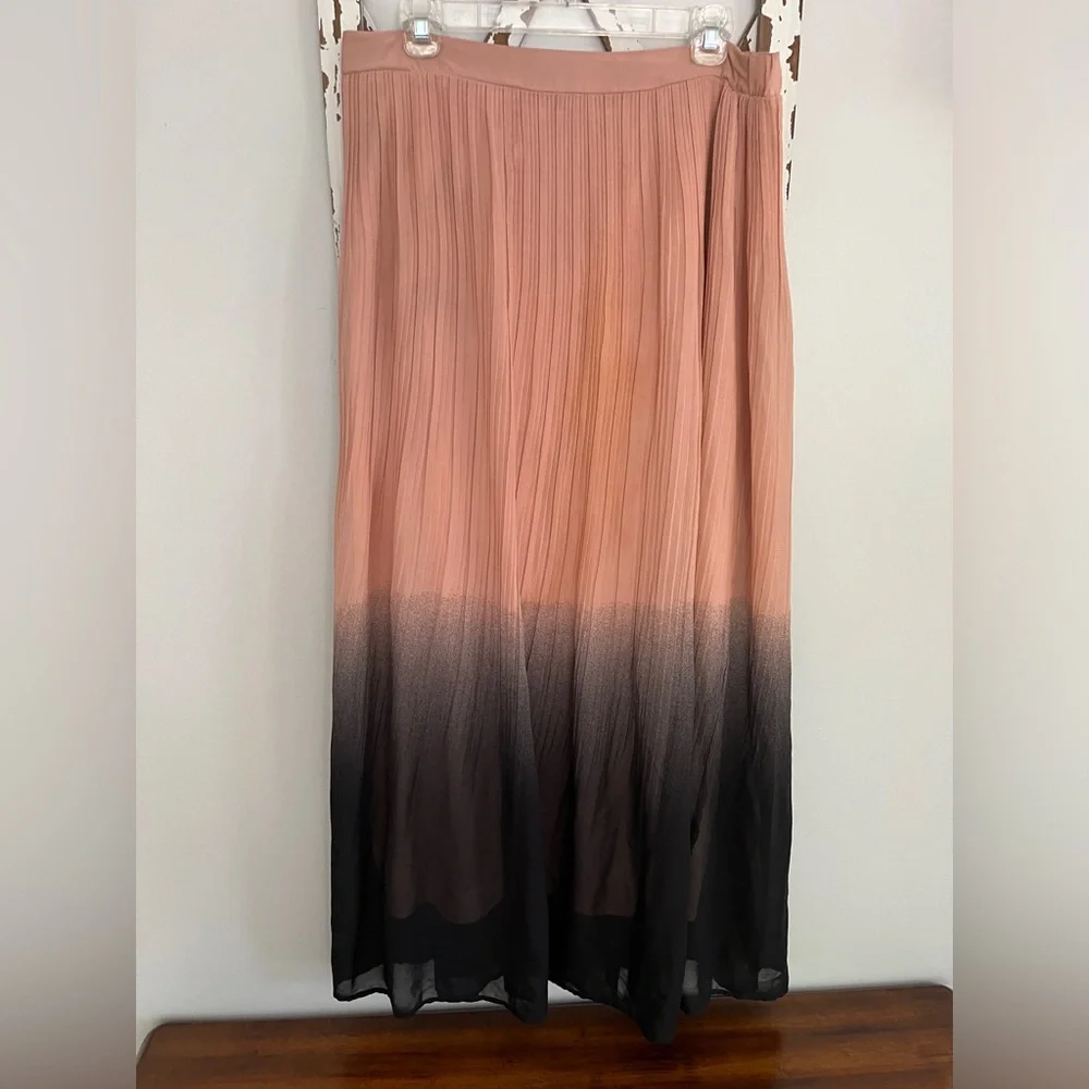 Mark.‎ Ombré Pink/Black Maxi Skirt Size XL
